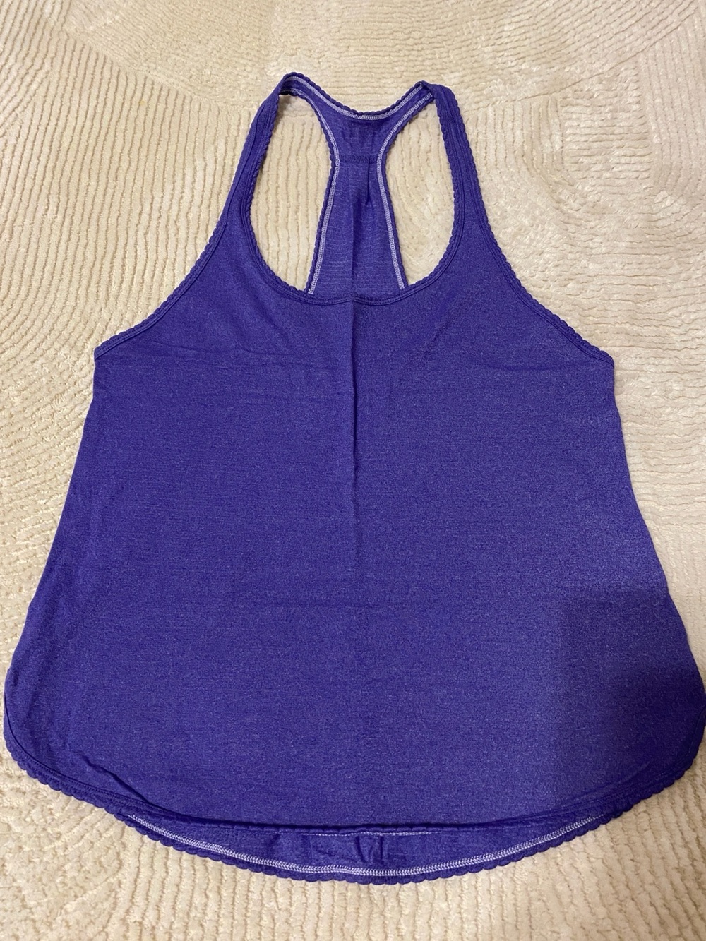Lululemon Size 2 Purple 105f Singlet with Scalloped Edges in EUC